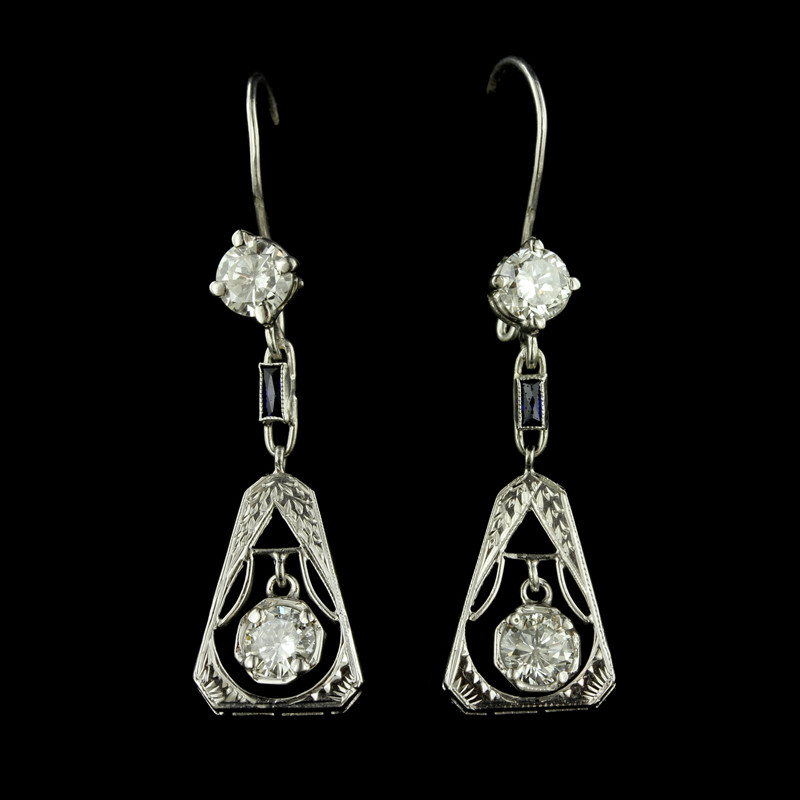 14K White Gold Diamond Drop Earrings