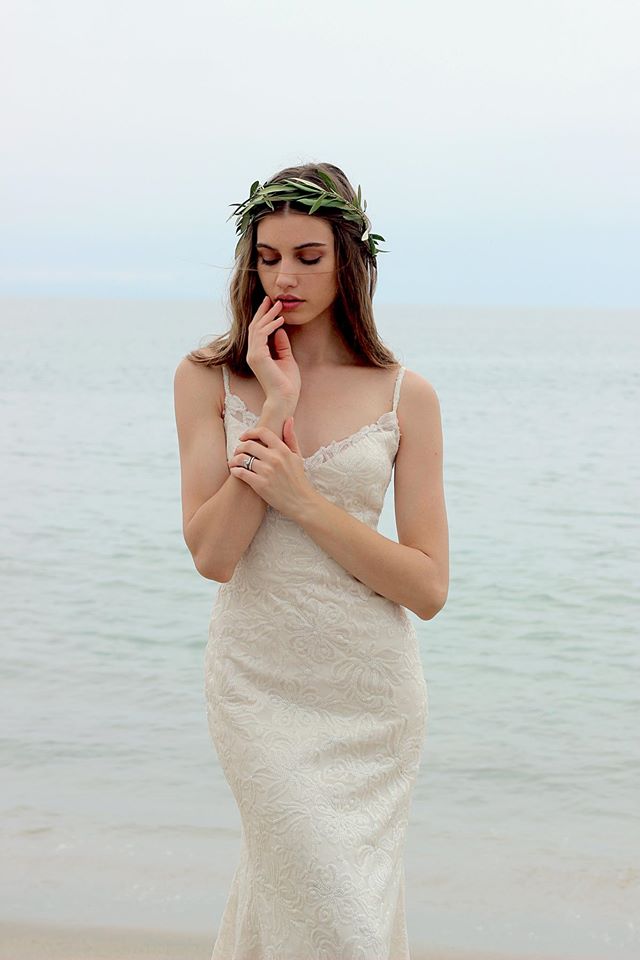 Willow by Watters Spring 2016 (photo courtesy of Brides.com) 