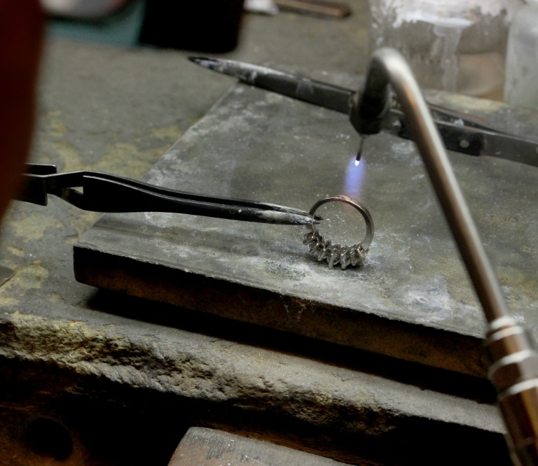 Jewelry Repair Costs & What To Expect Long's Jewelers